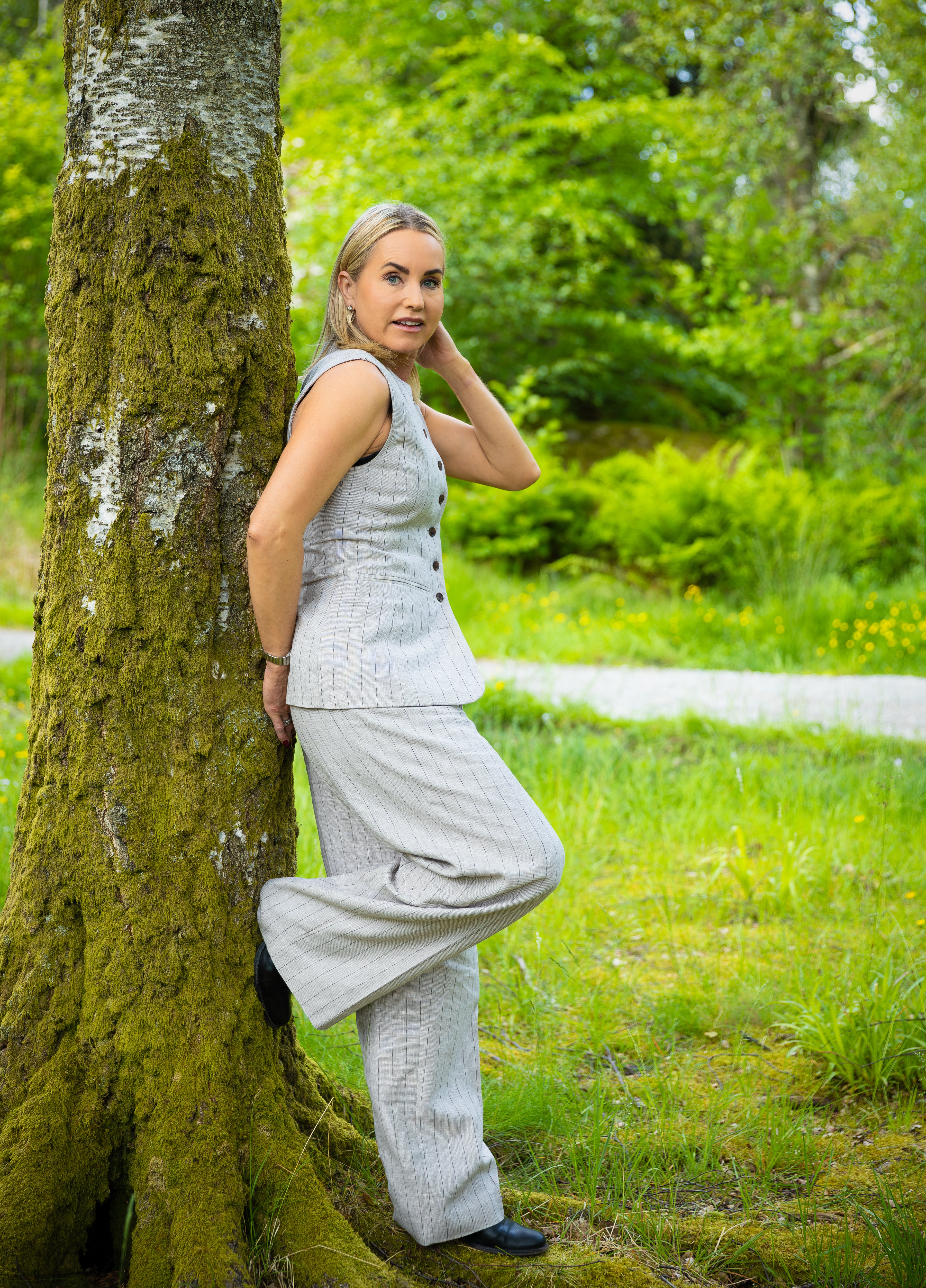 Vilka Fitted Vest - Beige/ Oatmeal